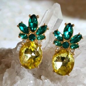 🍍 PINEAPPLE STUD CRYSTAL DROP EARRINGS!
